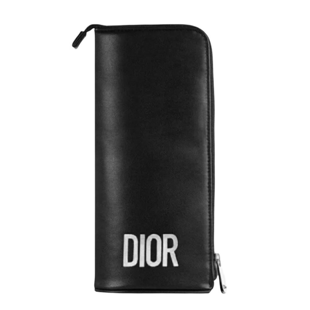 Dior pouch